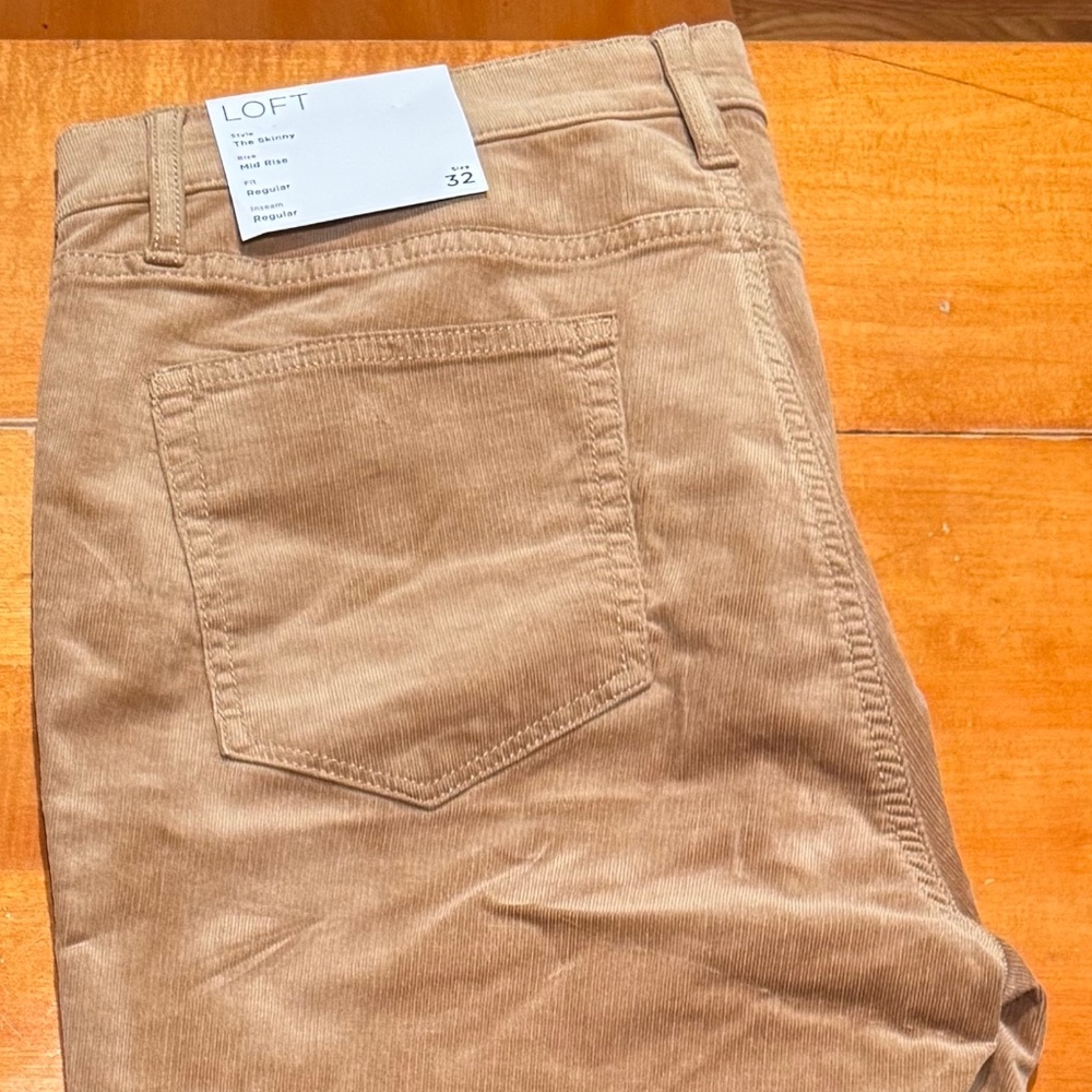 NWT LOFT The Skinny Corduroy Pants Size 32/14 Mid Rise Regular Inseam Camel
